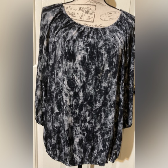 NWOT Ladies Size M Michael Kors Blouse - Picture 1 of 13